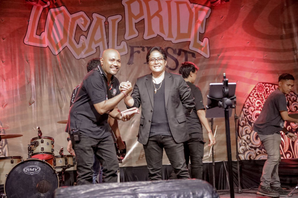Bupati Giri Prasta Hadiri Lokal Pride Festival